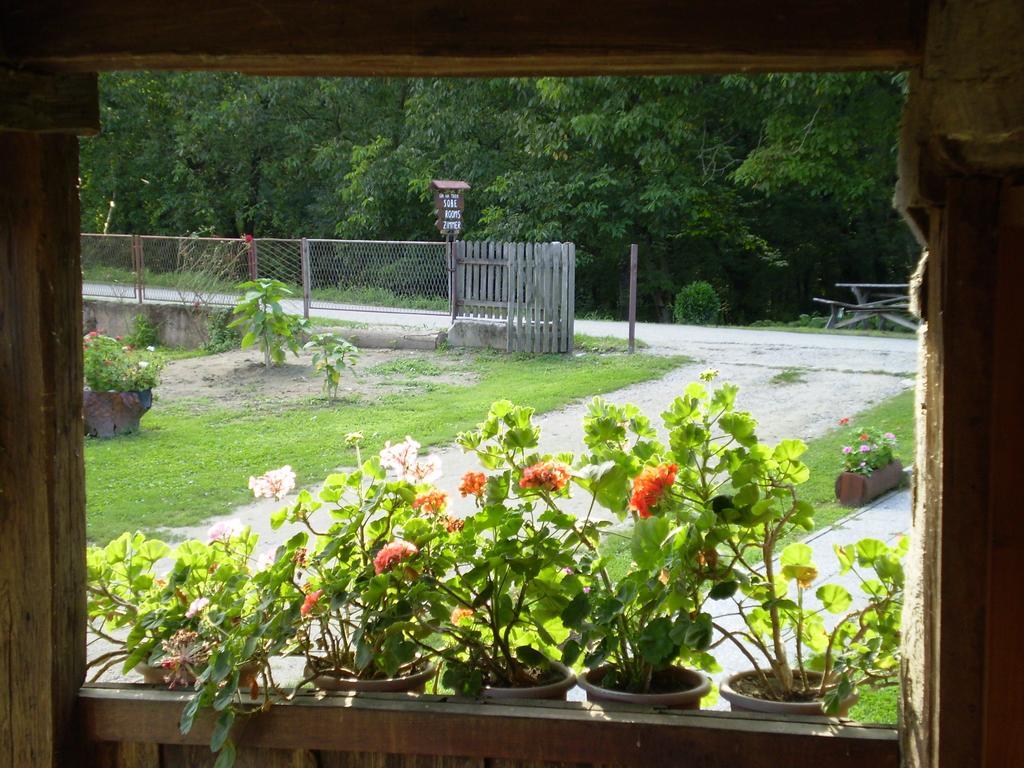 Apartments Iza Na Trem Čigoč Buitenkant foto